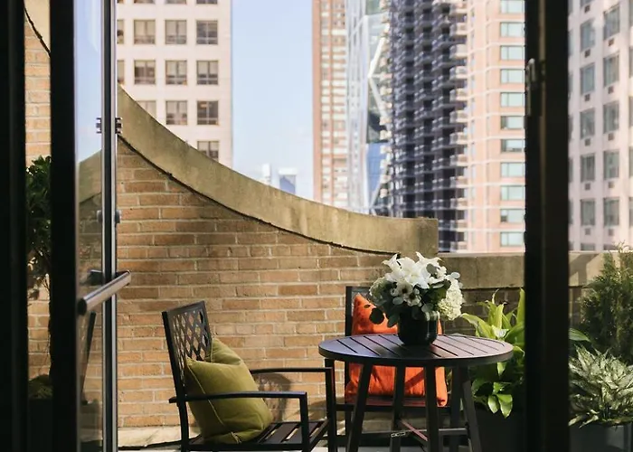 Manhattan Club